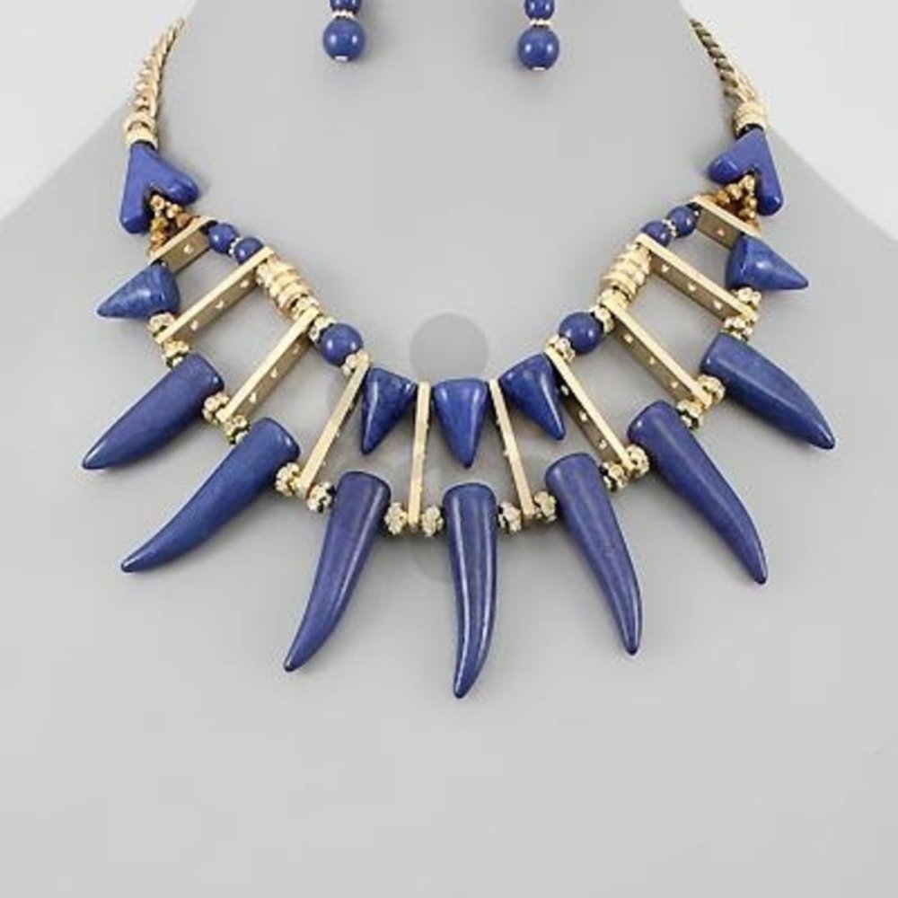 Horn Necklace Jewelry Set (Black Panther Inspired)